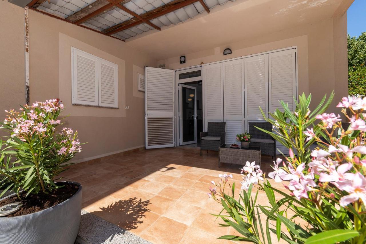 Duffys Apartment Zadar Exterior foto