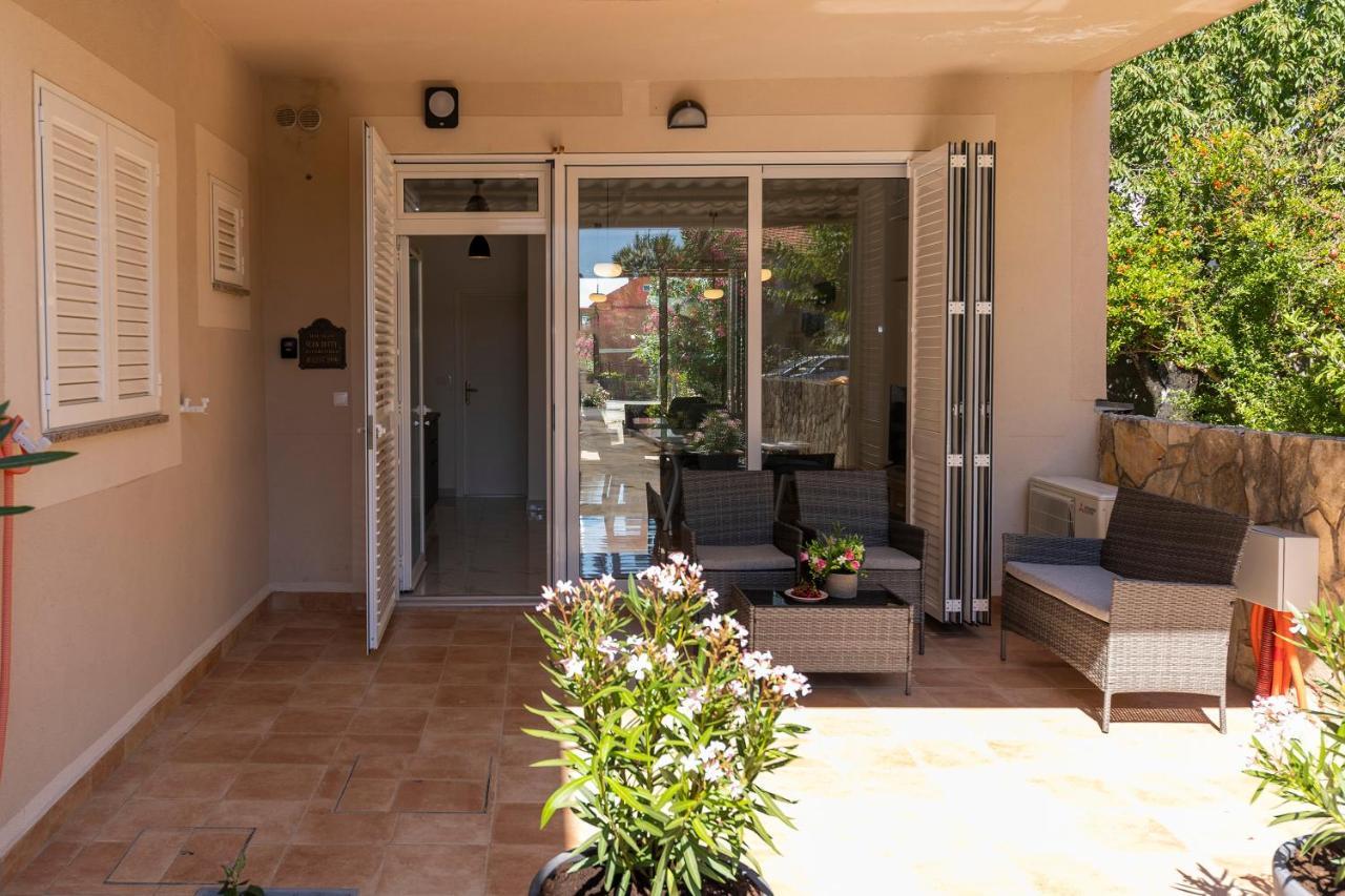 Duffys Apartment Zadar Exterior foto
